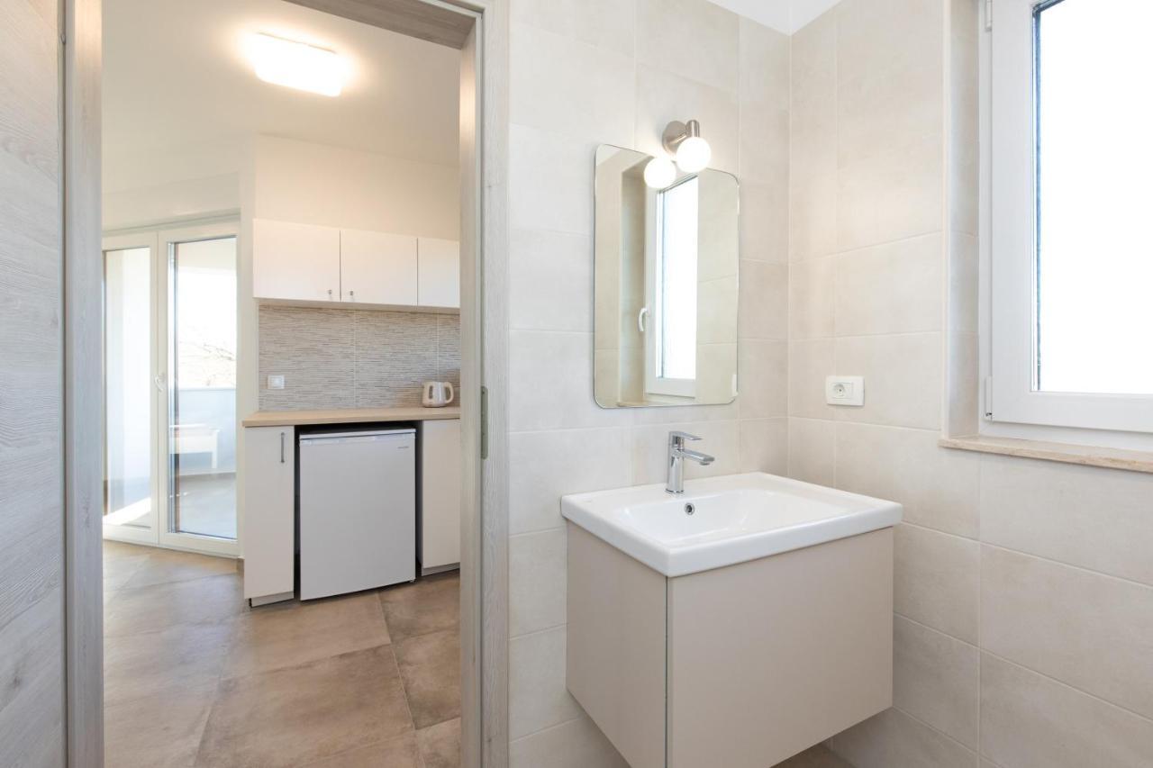 Apartments Brig Perfect Countryside Holiday! Крк Экстерьер фото